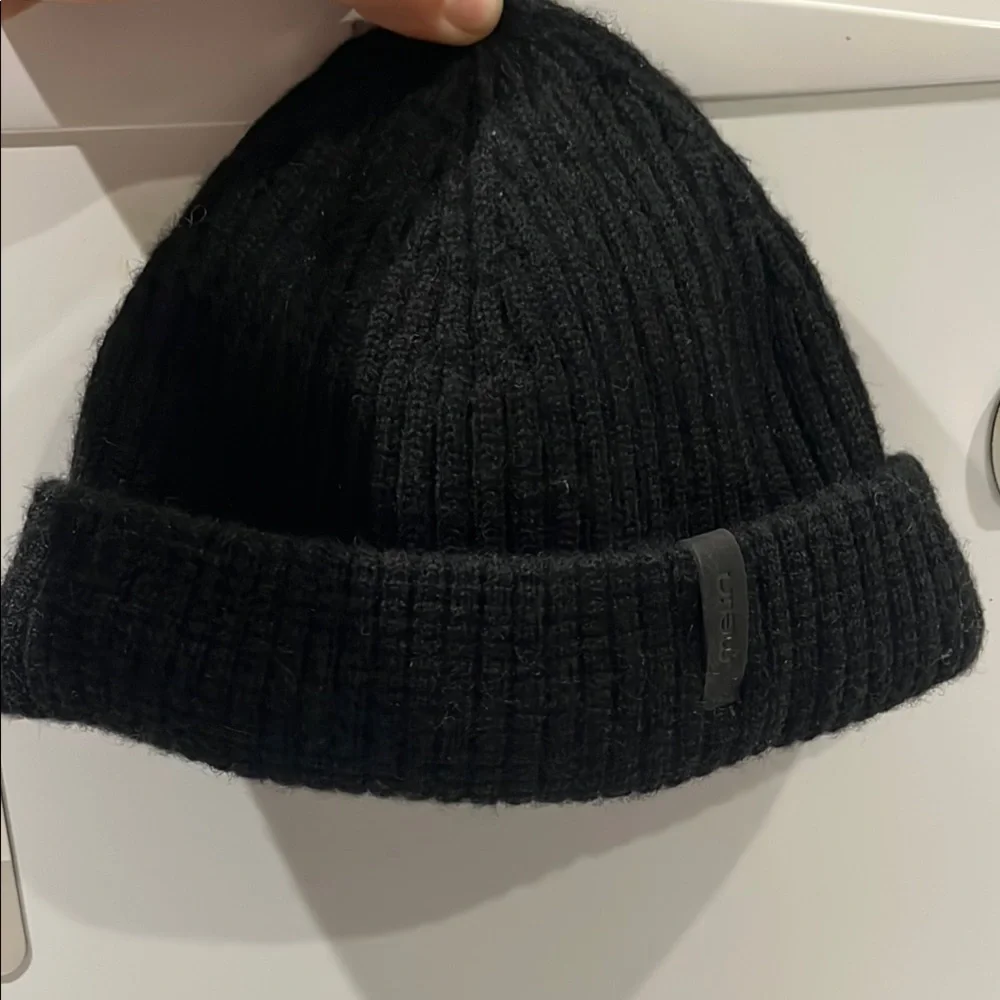 Melin Destination Beanie (NEVER WORN) - Picture 1 of 2